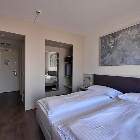 Luna Garni Hotell