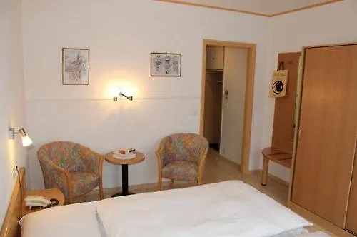 Hotel Luna Garni 3*
