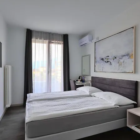 Luna Garni Szálloda Ascona