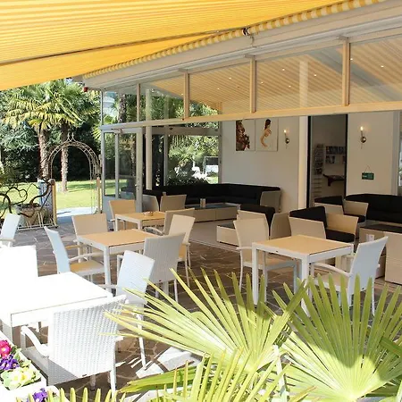 Szálloda Luna Garni 3*